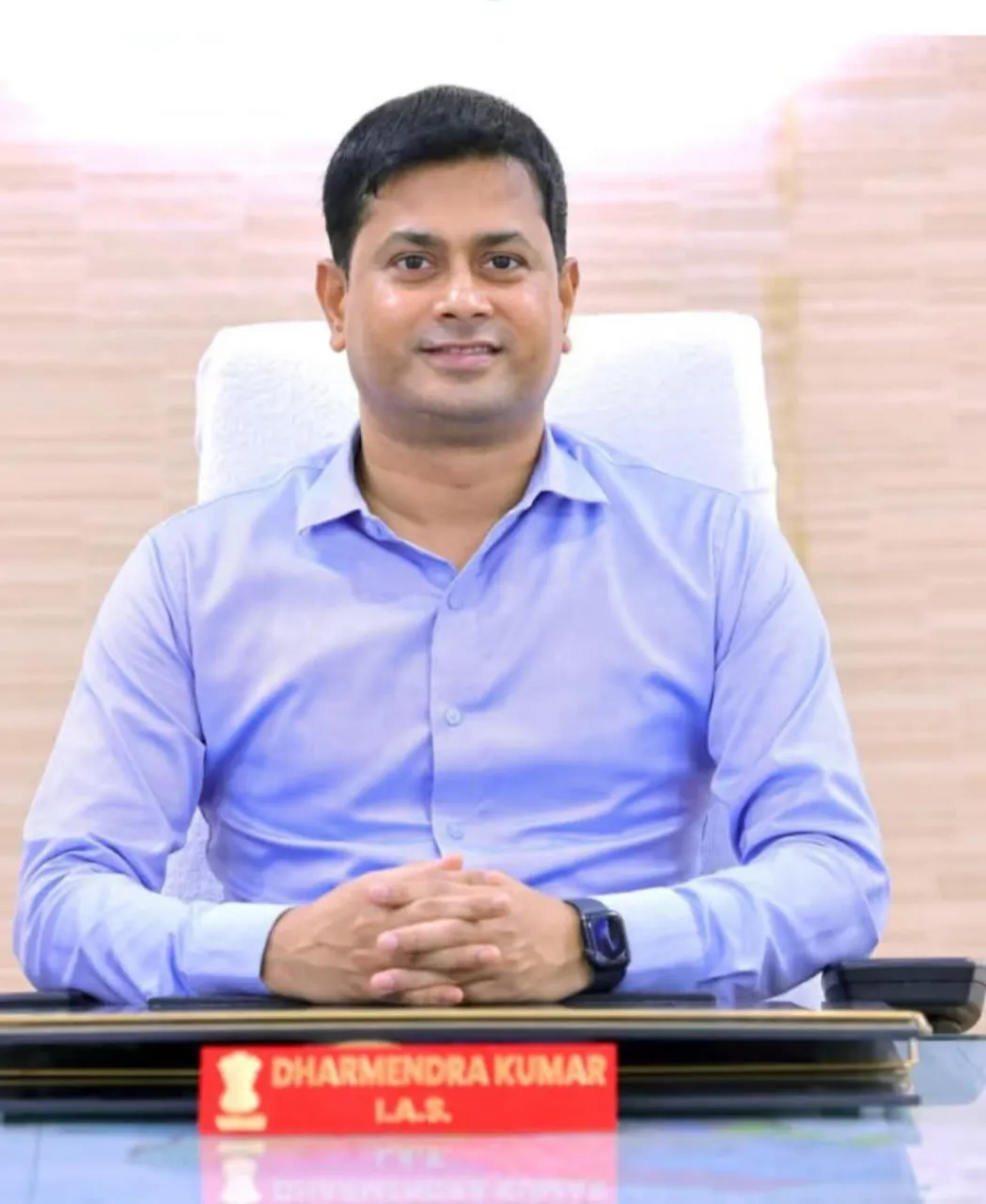 IAS अफसर वर्तमान में शिक्षा विभाग के विशेष सचिव धर्मेंद्र कुमार के नेतृत्व में एक टीम मंगलवार 13.10.2026 को नवादा पहुंची