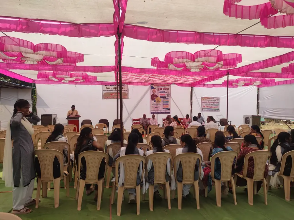 जिला स्तरीय युवा संगम एवं कॅरियर मेले में 128 युवाओं ने कराया पंजीयन, 78 का प्राथमिक चयन