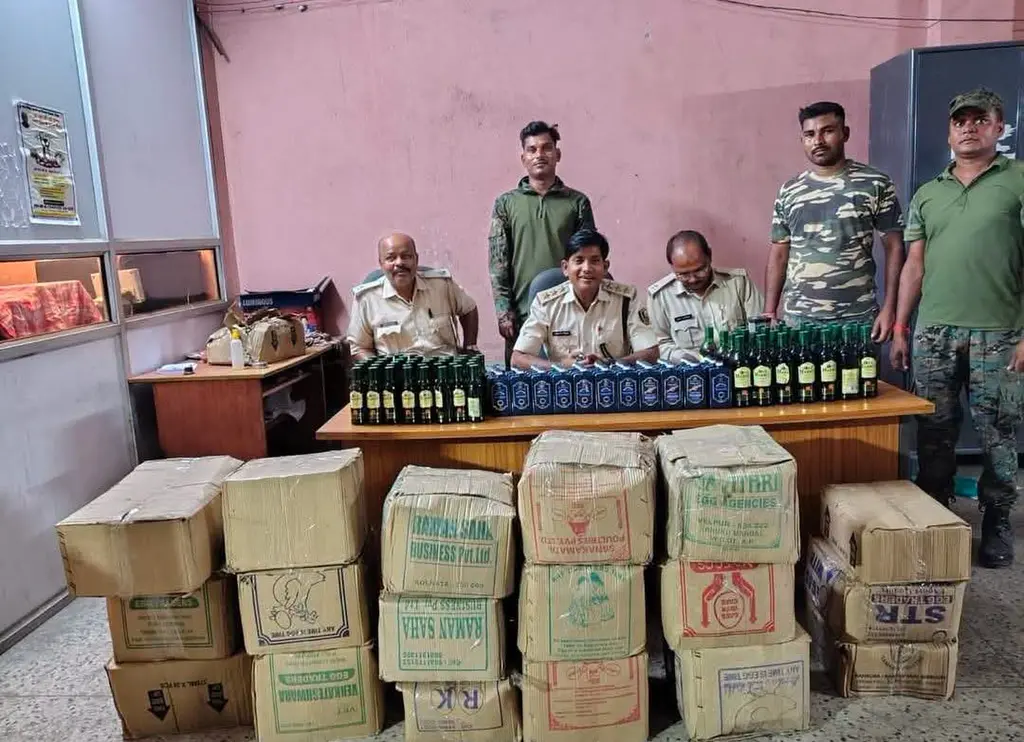 रजौली में शराब लदी स्कॉर्पियो जब्त, अंधेरे का फायदा उठाकर चालक फरार