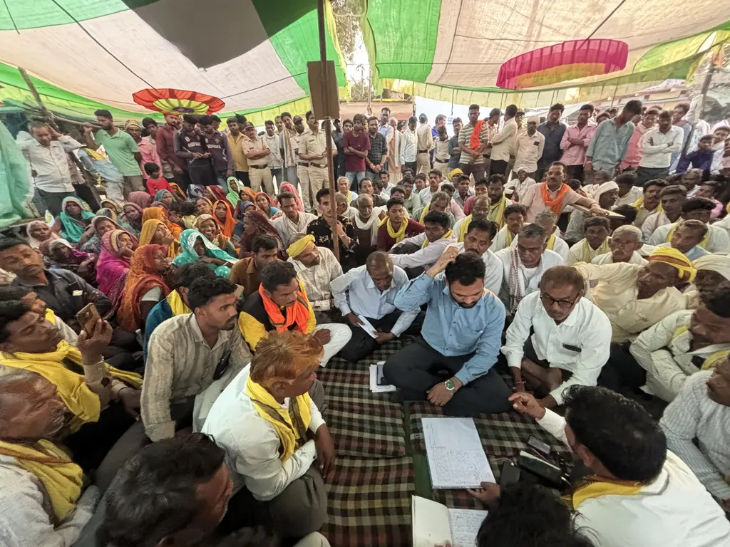 **दूधी बांध विरोधी आंदोलन \| तहसीलदार महोदय के सामने ग्रामीणों ने रखी अपनी बात** 🚩