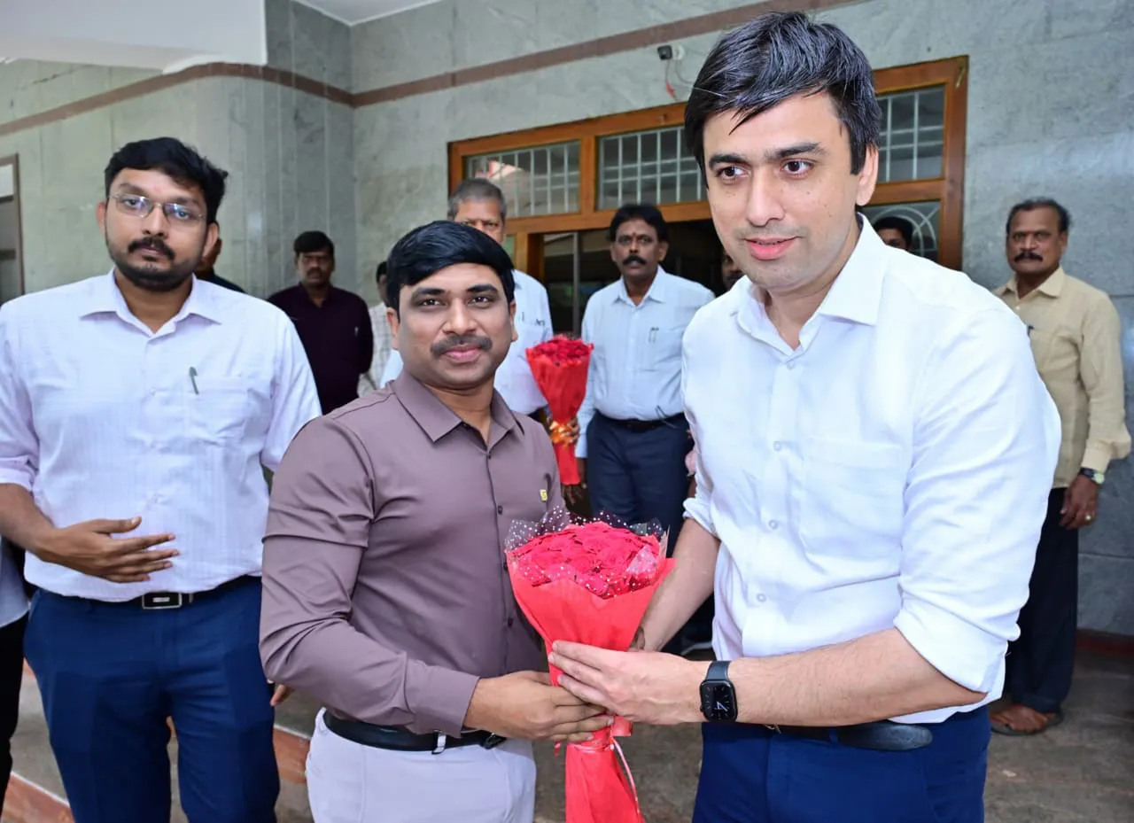 डिस्ट्रिक्ट इलेक्शन ऑब्ज़र्वर, कलेक्टर ने लोकल बॉडी चुनाव के इंतज़ामों का इंस्पेक्शन किया
नॉमिनेशन एक्सेप्टेंस प्रोसेस,