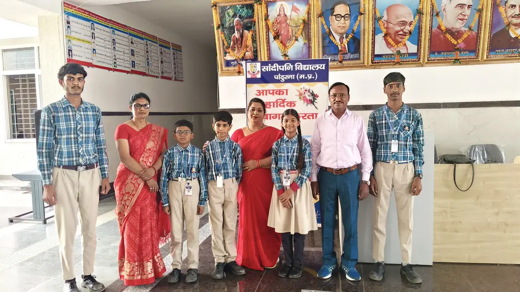 राज्य स्तरीय योगासन प्रतियोगिता में पांढुर्णा के सात खिलाड़ियों का चयन, जिले का बढ़ाया गौरव