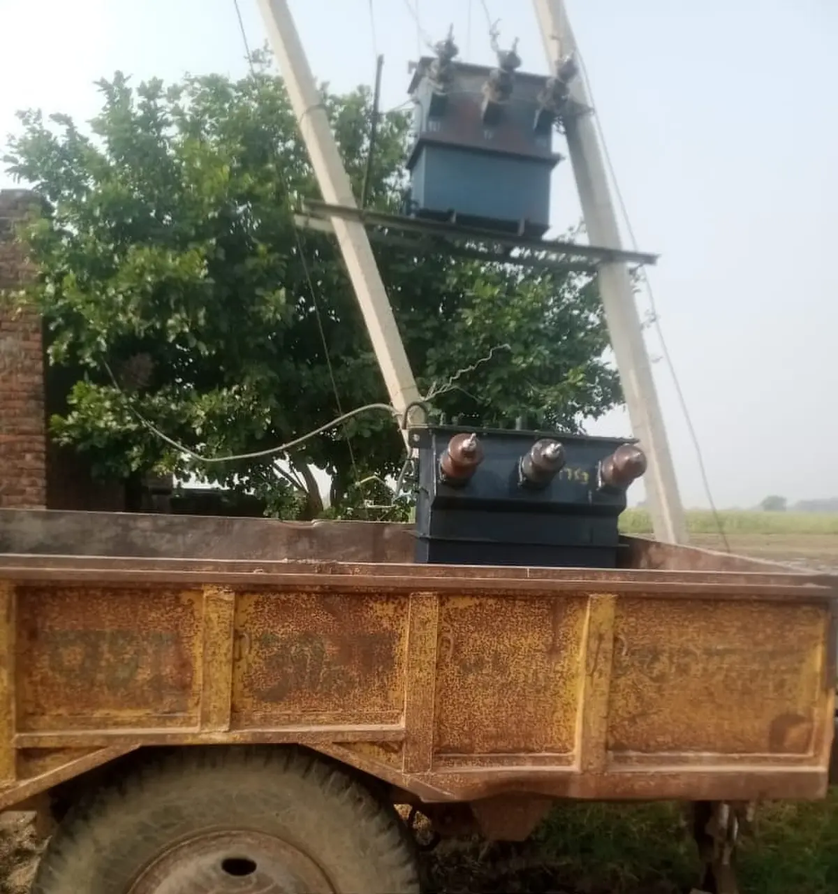 ट्रांसफार्मर से करंट की चपेट में आने से किसान की मौत