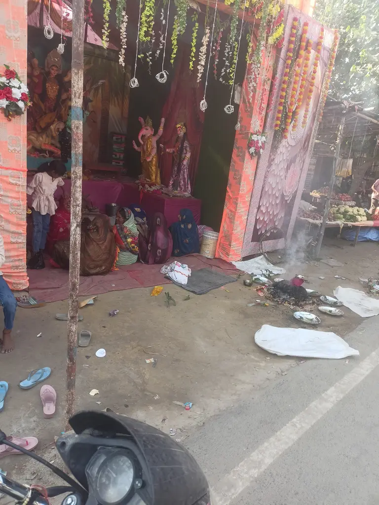हरे राम चौराहा स्थित अखाड़ा नंबर-1 में विधि-विधान से हुआ मां दुर्गा की प्रतिमा का विसर्जन