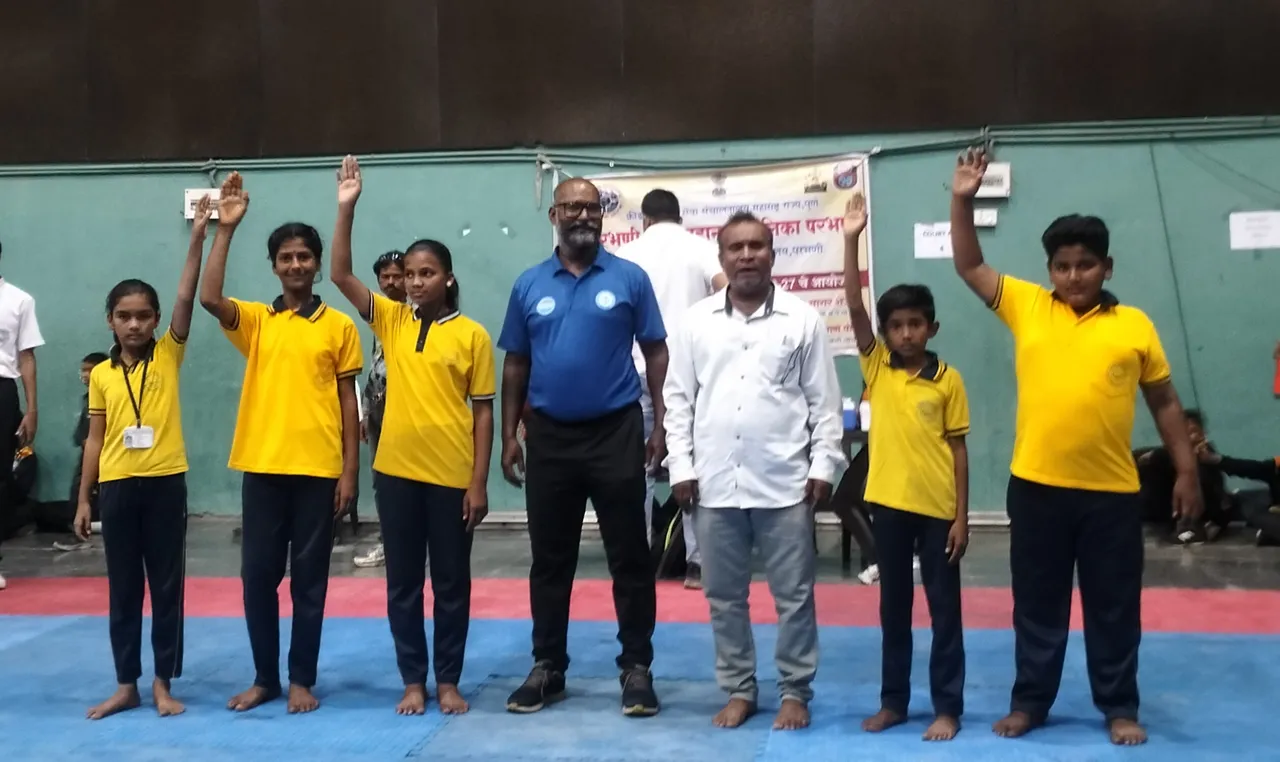 Five Students Selected for Divisional Kickboxing Championship