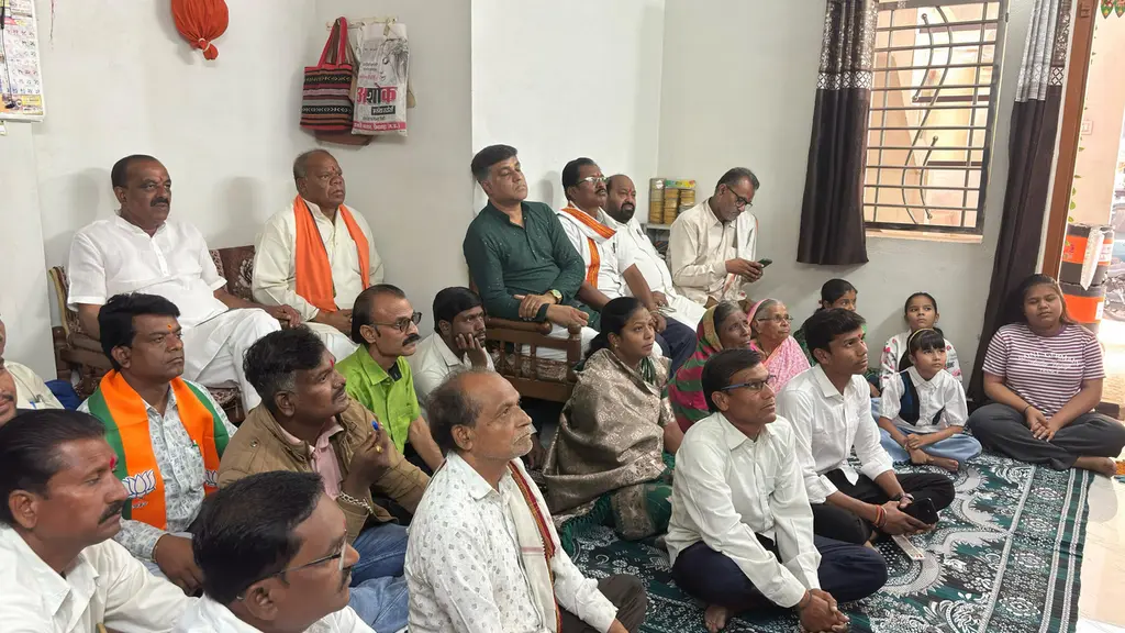 जिले के सभी 554 बूथों पर सुनी गई ‘मन की बात’, जिलाध्यक्ष संदीप मोहोड ने रामाकोना में कार्यकर्ताओं के साथ सुना कार्यक्रम
