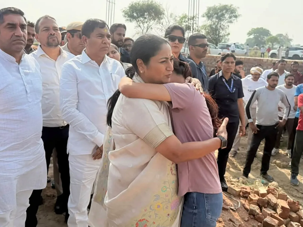 🚨🔴 BREAKING NEWS | GLOBAL NEWS PRESS 🔴🚨
📰 बड़ी खबर: गौशाला तोड़े जाने के आरोप पर CM रेखा गुप्ता का हस्तक्षेप, जागृत