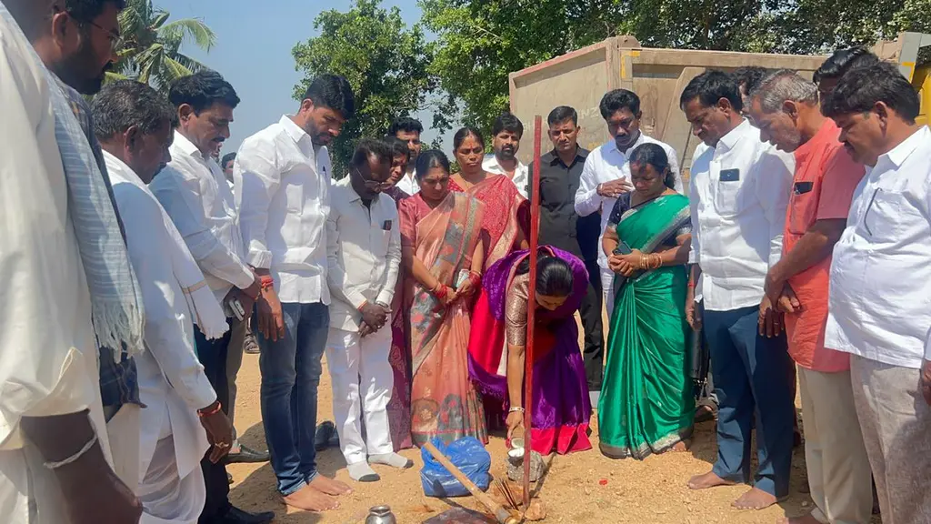 మక్తల్లో  మహబూబ్నగర్  ఎంపీ గారి పర్యటన