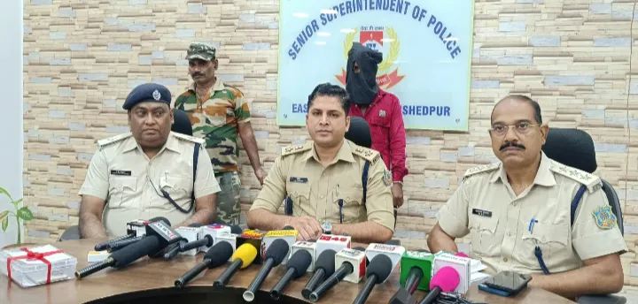 JAMSHEDPUR : वर्मामाइंस में देशी कट्टा और 5 जिंदा कारतूस के साथ एक गिरफ्तार