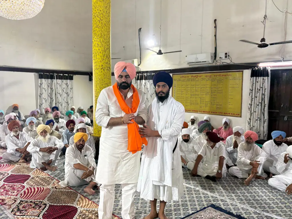 ਡਾ. ਕਰਨ ਵੜਿੰਗ ਨੇ ਗੁਰਦੁਆਰਾ ਤਿੱਤਰਸਰ ਸਾਹਿਬ ਵਿਖੇ ਮੱਥਾ ਟੇਕ ਕੇ ਮੌੜ ਤੋਂ ਕਾਂਗਰਸੀ ਟਿਕਟ ਲਈ ਦਾਅਵਾ ਜਤਾਇਆ