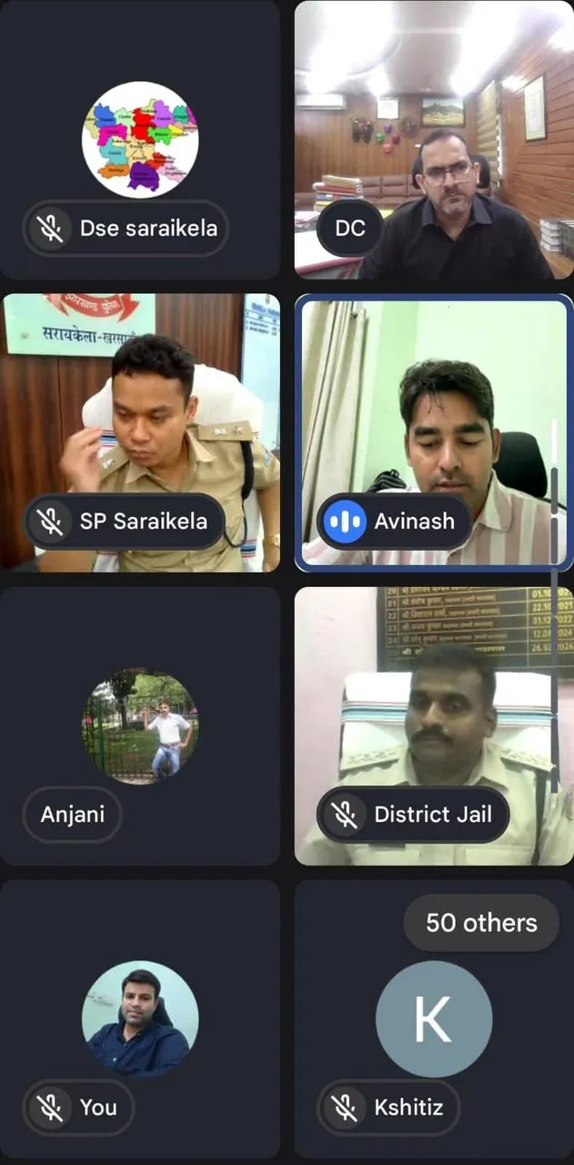 SARAIKELA : अफीम की खेती पर रोक और नशे के अवैध कारोबार के खिलाफ सख्ती के निर्देश
