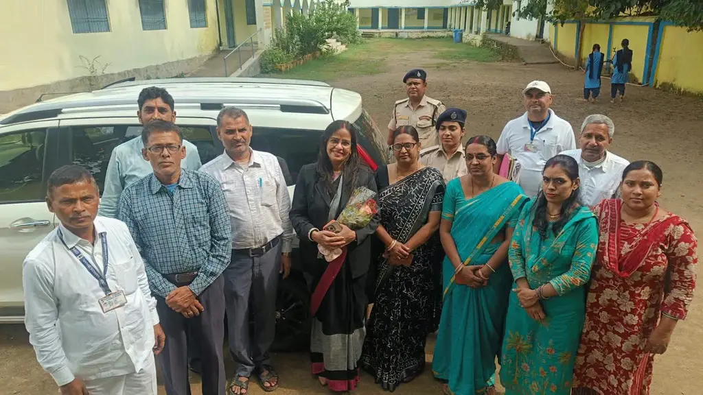 हिसुआ में राष्ट्रीय विधिक सेवा प्राधिकार के अंतर्गत "सुरक्षित बचपन अभियान" कार्यक्रम संपन्न