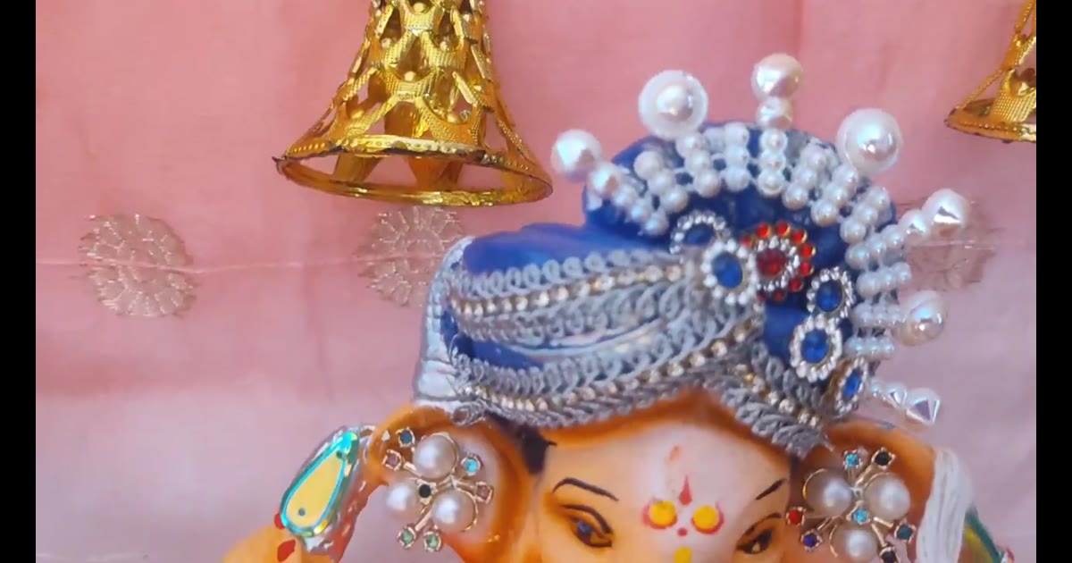 गणेश जी की बड़ी भावता के साथ पूजा पाठ कर स्थापना की गई सब की कामनाओ को पूरा करने के लिये।