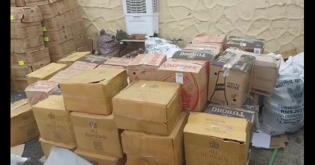राजावास पुलिस की बड़ी कार्रवाई, 4585 लीटर अवैध अंग्रेजी शराब जब्त

करीब 30 लाख रुपये की शराब बरामद, कंटेनर वाहन भी जब्त