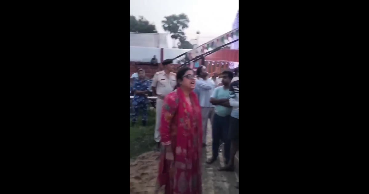अगर कार्यक्रम सरकारी नहीं था, तो DM Darbhanga प्रशासन की ओर से ऐसी सूचना किस आधार पर दी गई?