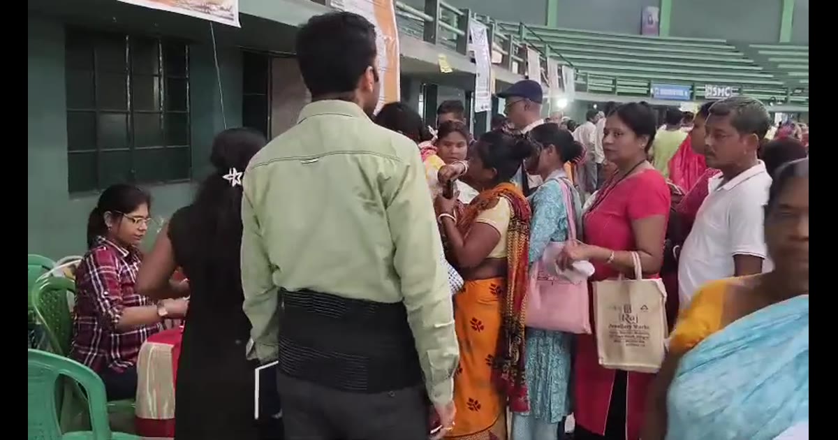‘सेवा सेतु’ कार्यक्रम में सेवाओं का जायजा लेने पहुंचीं नगर प्रशासक आर बिमला