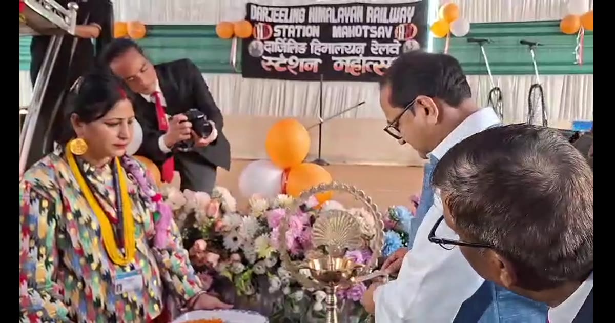पूजा से पहले नए रूप में सुकना स्टेशन का ऐतिहासिक रेल म्यूजियम