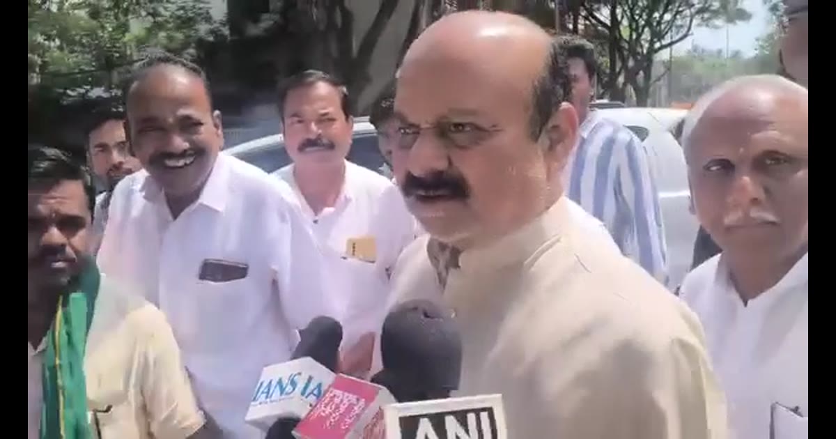 Former Chief Minister and MP Basavaraj Bommai spoke to the media about Rahul Gandhi and Priyanka Gandhi in Dharwad.