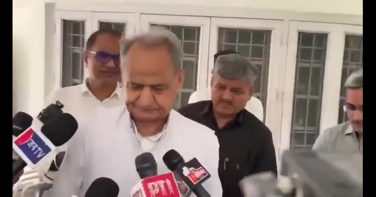 पाकिस्तान पर विवादित बयान को लेकर अशोक गहलोत ने मदन राठौड़ को दी सलाह, बिना शर्त माफी की मांग