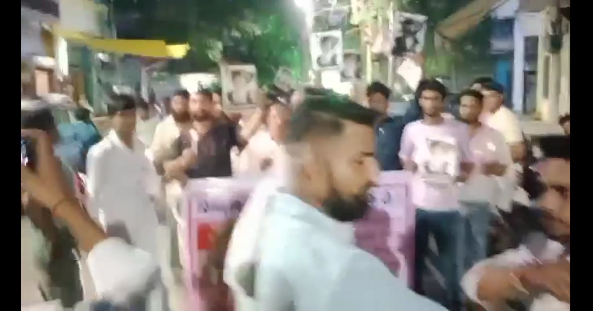 मासूम प्रिशा की मौत पर हल्दौर में फूटा आक्रोश, नगरवासियों ने निकाला कैंडिल मार्च