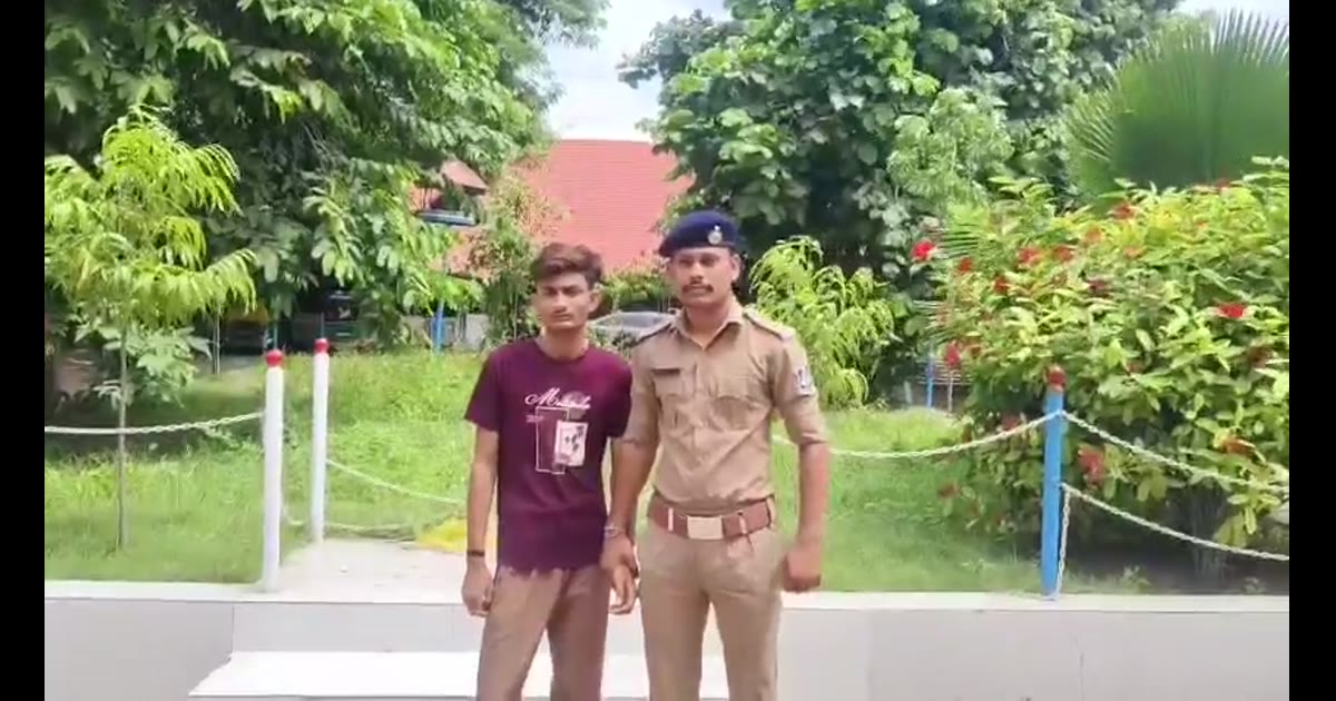 ધોળકામાં 17 વર્ષીય સગીરાની છેડતીના આક્ષેપમાં POCSO હેઠળ ગુનો નોંધાયો
મધરાત્રે કાજી ટેકરા વિસ્તારમાં બનાવ બન્યાનો
