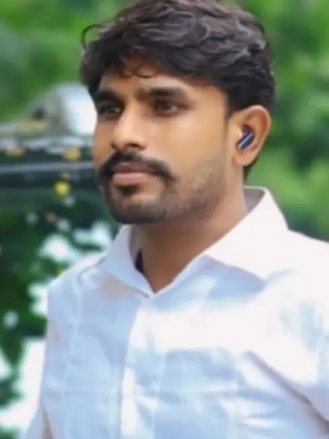 Vaibhav Muralidhar Kadam