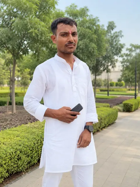 Monu shukla