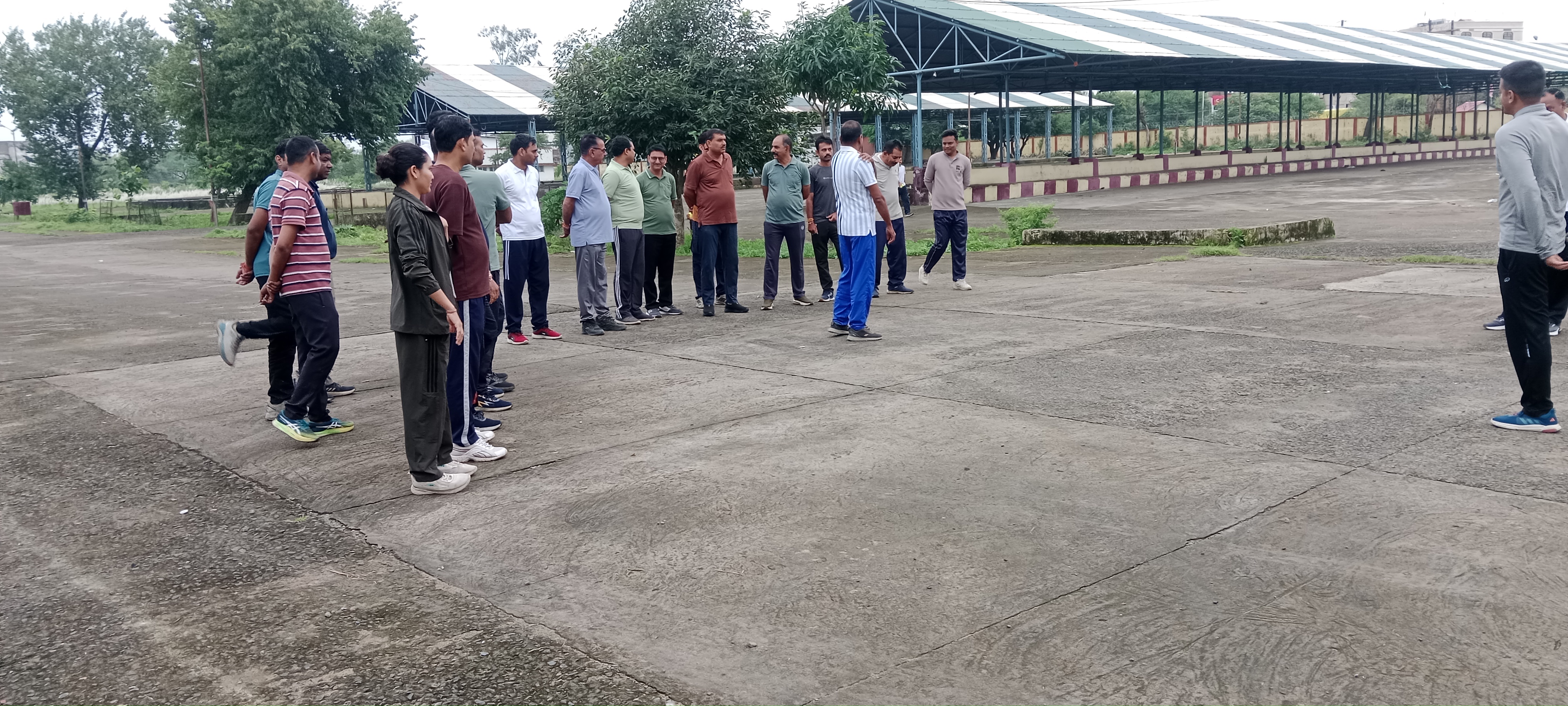 भोपाल में सुबह-सुबह पुलिस का दमदार प्रदर्शन! CP संजय कुमार के निर्देश पर शहरभर में मैराथन, बैरागढ़ में भी दिखा पुलिस का जोश #BhopalPolice #BhopalMarathon #CPBhopal #SanjayKumar #Bhopal #Bairagarh #PoliceFitness #MPPolice #PoliceMarathon #GlobalNewsPress